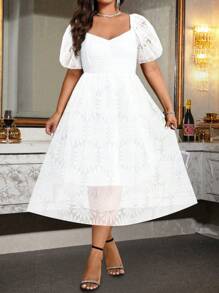 SHEIN Clasi Gaun A-Line Berenda Bunga dengan Detail Ruffle Elegan untuk Wanita Ukuran Plus - Putih - View 1