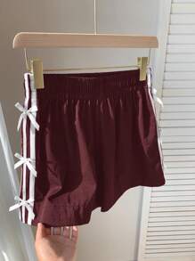 Damen Shorts in großen Größen, Sommermodell mit elastischer Taille, seitlichen Streifen und Schleifen-Verzierung, Lässig-Look