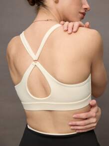 Activina 女士基本款纯色交叉后背运动文胸，适合日常健身 - 杏色 - 查看 2