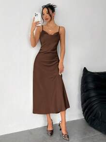 SHEIN PETITE Đầm dài satin satin cổ xòe màu trơn thích hợp cho những buổi hẹn hò - màu nâu - Xem 5