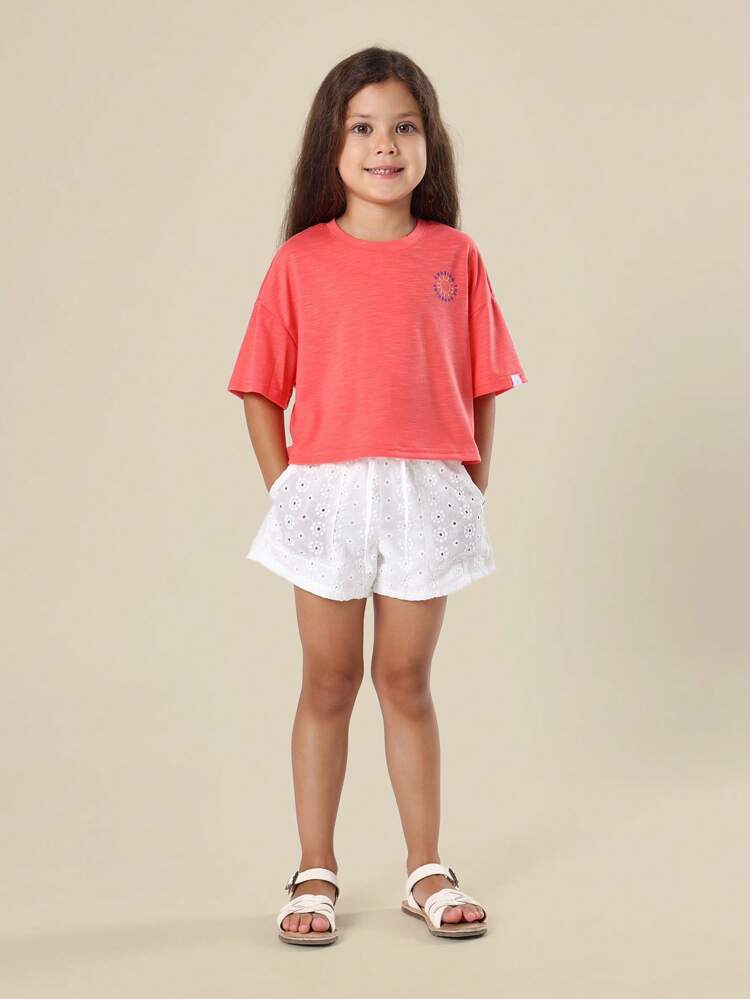 Lässiges Kombi-Set mit Broderie Anglaise und Schmetterlingsärmeln