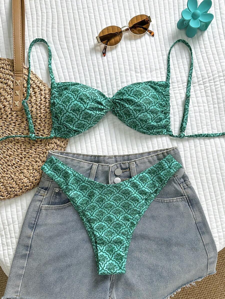 Elavelle Springbreak 随机印花镂空扭纹肩带性感比基尼泳装套装女士夏季 - 彩色 - 查看 1