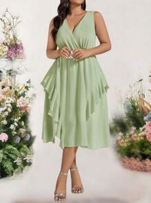 Bellastra Plus Size Women Green Ruffled Hem Split Hem Dress - Green - View 3
