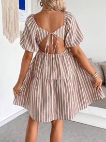 SHEIN 孕妇条纹方领泡泡袖短款休闲连衣裙 - 卡其色 - 查看 2