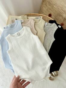 SHEIN Vintaside Kids 男宝宝夏季多色无袖连体衣六件套，涵盖黑、白、灰、深杏、浅蓝、浅卡其等经典色系，多种颜色满足多种搭配需求，风格简约休闲舒适大气。采用坑纹面料，具有天然纹理 - 彩色 - 查看 5