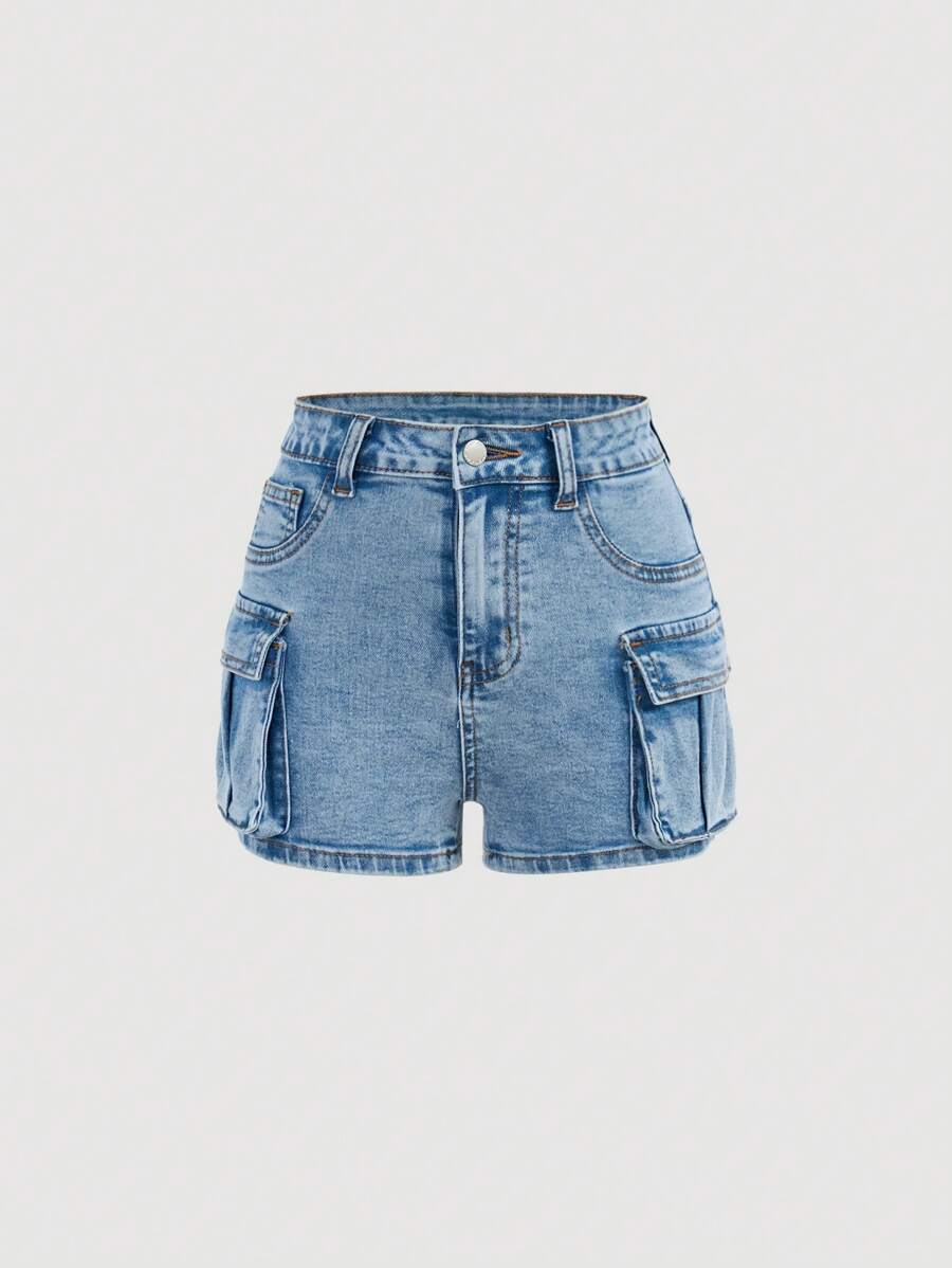 SHEIN Girlism 青少年女孩 Y2K 纯色简约日常穿着翻盖口袋高弹力牛仔工装短裤，儿童夏季波西米亚风度假音乐会 - 淺色水洗藍 - 查看 1