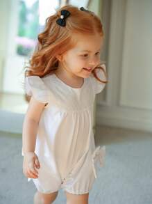 SHEIN Baby Girl Elegant Cap Sleeve Lace Bow Romper, Suitable For Casual Outings, Birthday Party, Photo Shoots, Summer - White - View 4