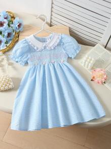 Souflis Souflis 女孩休闲舒适可爱纹理格子泡泡袖花朵荷叶边领落肩连衣裙