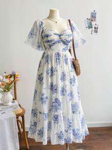 Soleia Women's Plus Size Blue Floral Print Chiffon Sweetheart Neck Short Sleeve Maxi Dress, Summer Vacation Bohemian Boho  Romantic Floral  Vacation Floral - Blue and White - View 4