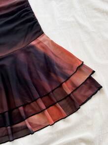 Soleia 扎染露背 V 领褶饰网眼浪漫迷你连衣裙，适合节日、约会之夜、情人节、下午茶