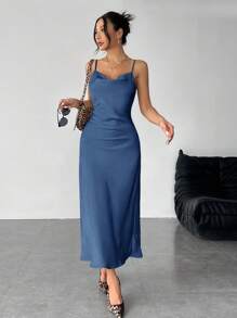SHEIN PETITE 純色大翻領長版緞面細肩帶洋裝，適合約會與商務休閒，女款貼身洋裝 - 霧霾藍 - 查看 3