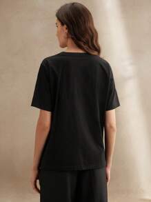 Anewsta 优雅女士春夏圆领短袖白色 T 恤，直筒剪裁基本款度假休闲衬衫，带刺绣花卉图案