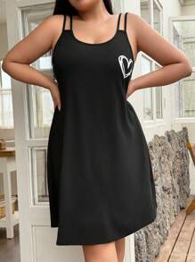 SHEIN Plus Size Casual Sleeveless Heart Print Nightgown - Black - View 3