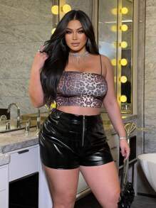 Flirla 大码女式纯色时尚拉链皮短裤 - 黑色 - 查看 5