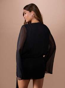 MISSGUIDED Vestito mini in chiffon a maniche a campana, scollo a V, cintura occidentale in turchese con conchiglia, stile boho per festival, feste, uscite serali estive