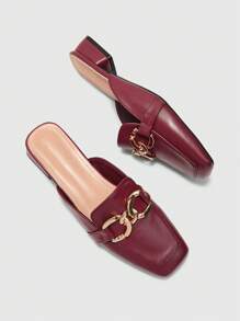 CUCCOO BIZCHIC Sepatu Flat Slip-On Modis Wanita dengan Dekorasi Rantai Logam untuk Natal dan Musim Semi - Burgundy - View 6