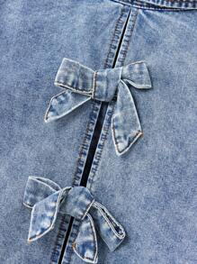 SHEIN Camicia di jeans con colletto a bavero, bottoni anteriori, decorazione con fiocco sul retro e orlo curvo, per ragazze pre-adolescenti, abbigliamento autunnale per il ritorno a scuola