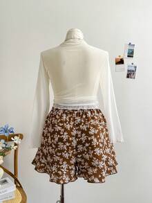 Soleia 红色碎花弹性腰部褶皱曲线下摆休闲度假大码短裤 - 彩色 - 查看 2