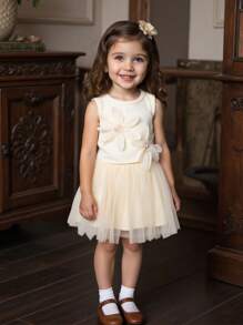 SHEIN 2件套女婴春夏优雅风格花朵装饰无袖上衣和西短裙 - 杏色 - 查看 8