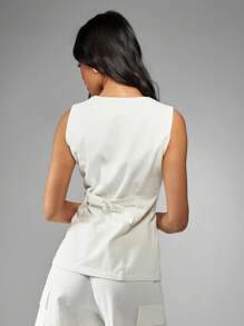 MISSGUIDED 无袖牛仔背心，正面纽扣，实用背心，后背带饰有经典四季外套，现代风格，修身版型 - 白色 - 查看 2