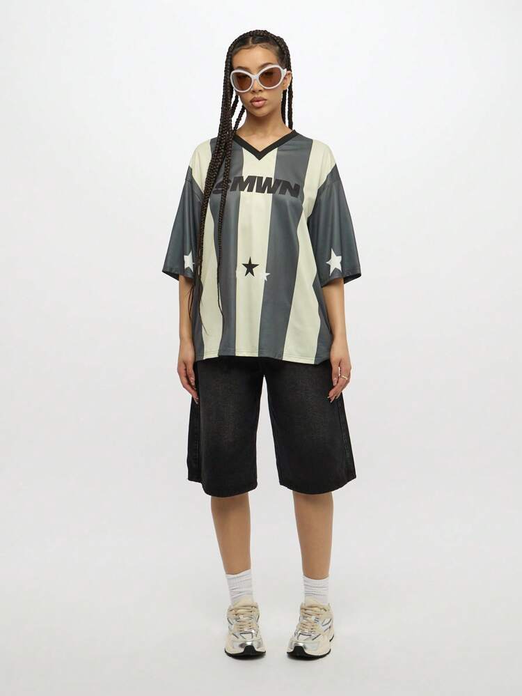 SUMWON WOMEN Oversized Retro V Neck Loose Fit Top With Stars Graphic
