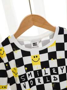 SmileyWorld® | SHEIN Tween Boy Cool Smiling Face Black & White Plaid Short Sleeve T-Shirt & Shorts Pajamas Set