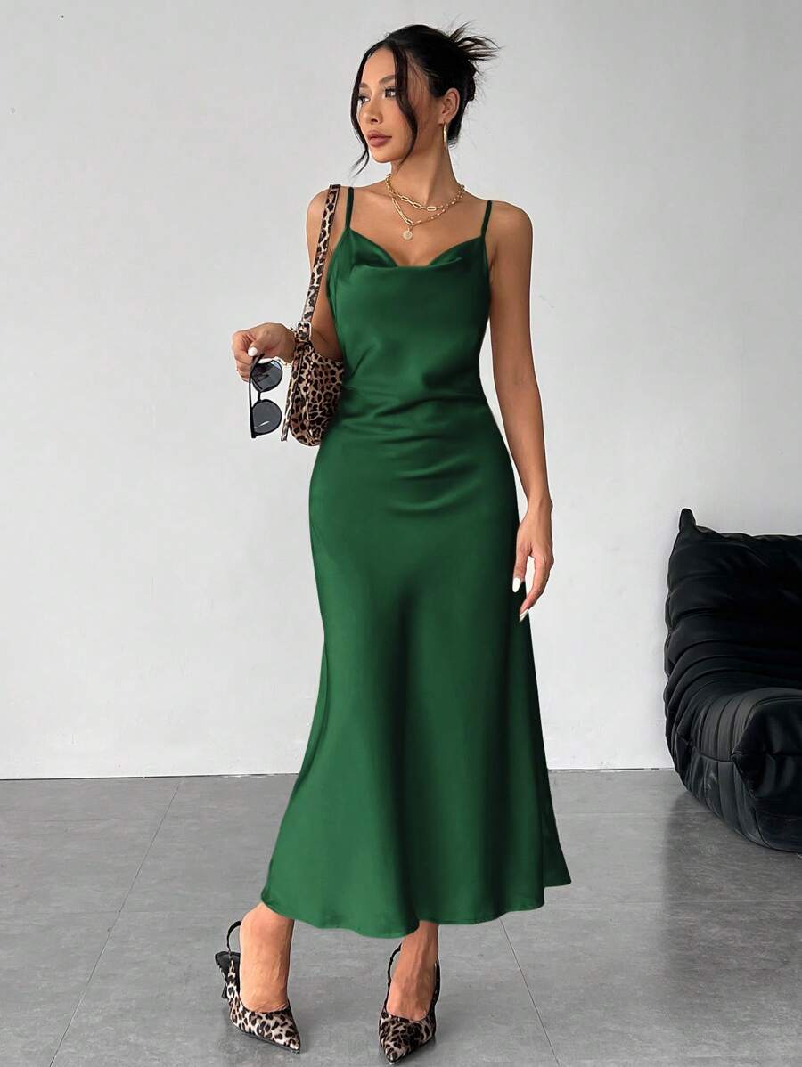 SHEIN PETITE Solid Color Swing Collar Long Satin Satin Suspender Dress Suitable For Dates,Bodycon Dress - Dark Green - View 1