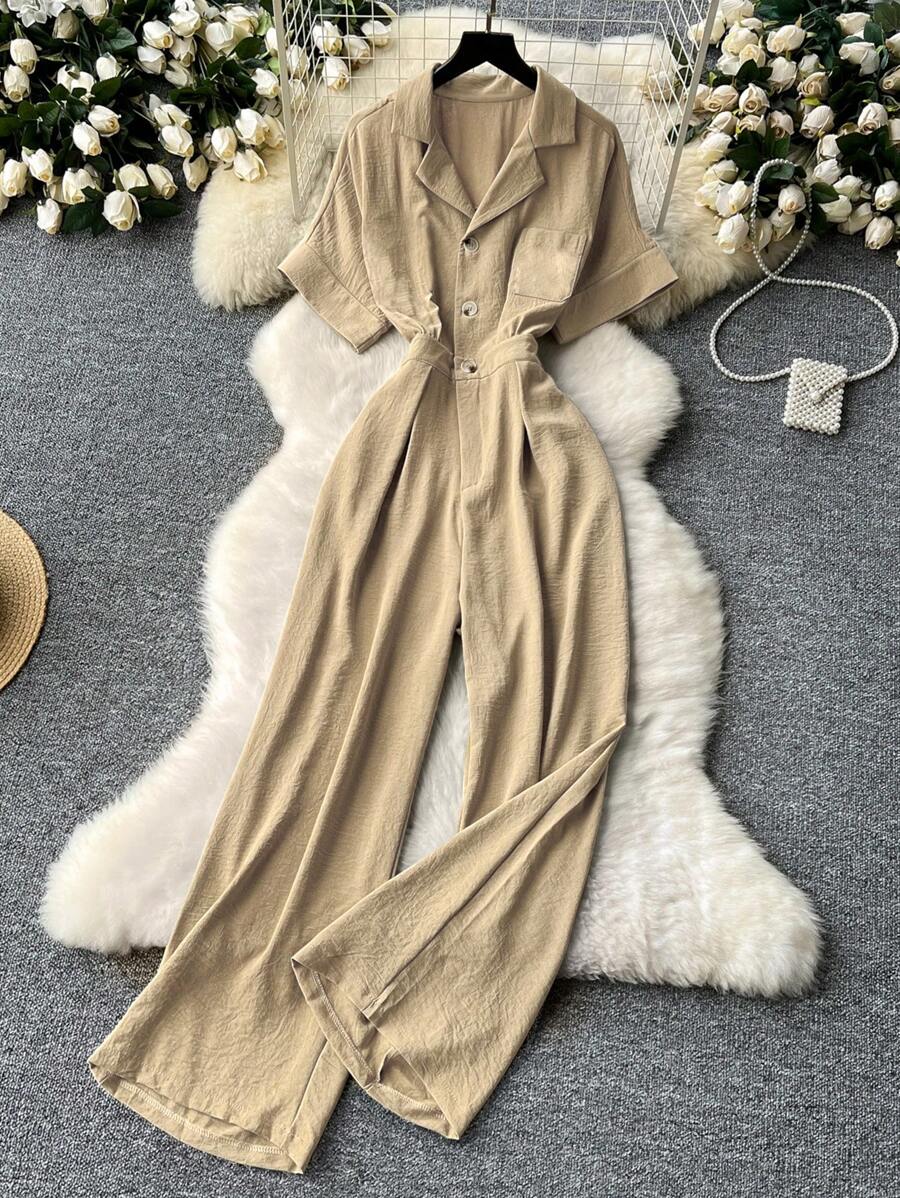 Damen Minimalistischer einfarbiger Jumpsuit mit Halemkragen und hoher Taille, Kurzarm - Khaki - Übersicht 1