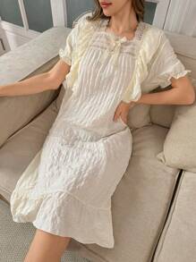 Côtesoire 蕾丝拼布方领提花荷叶边下摆长款睡袍 - 杏色 - 查看 4