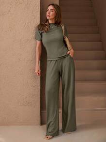 SHEIN 娇小码女式纯色纹理T恤和弹力修身直筒裤套装 - 軍綠色 - 查看 6