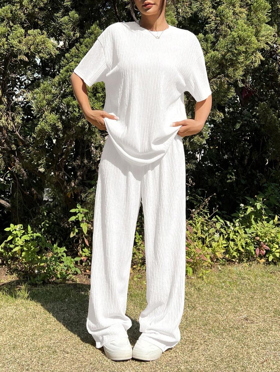 SHEIN EZwear Summer Knitted Textured Loose T-Shirt And Pants Casual Set