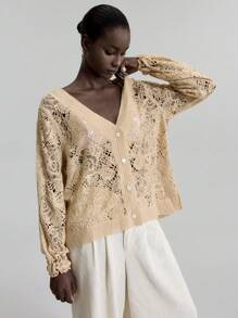 Ontre Cárdigan de punto holgado con escote en V y diseño calado floral para mujeres, otoño 2025, minimalista y de moda, elegante y romántico, adecuado para vacaciones urbanas, vacaciones en la isla, chaqueta de punto ligera de verano, estilo bohemio, cárdigan de punto rosa para el Día del Maestro