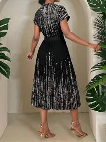 SHEIN Unity 短袖圆领百褶印花休闲连衣裙长款女装 - 黑色 - 查看 2
