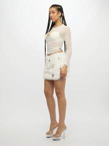 SUMWON WOMEN Flauschiger Faux-Pelz Minirock mit goldenen Kreuzapplikationen, Clubwear Party Festival Winter Holiday Abend-Outfitwear