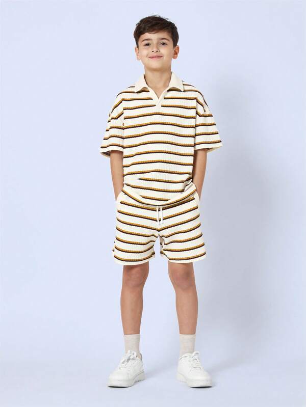SUMWON Conjunto de polo y pantalón corto de rizo a rayas estilo retro, para vacaciones de verano, usado en resort, playa, lounge, deporte, tenis y ocio, con estilo preppy