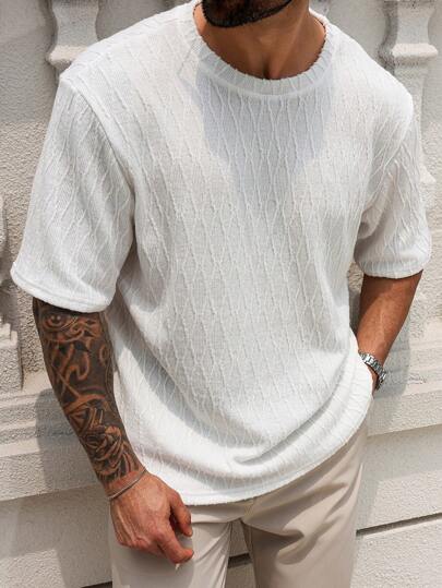 Manfinity CasualCool Plus Size Men Textured Geometric Print Round Neck Short Sleeve Casual T-Shirt