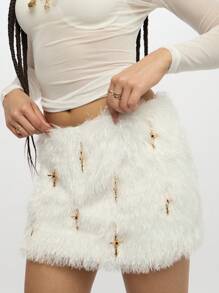 SUMWON WOMEN Flauschiger Faux-Pelz Minirock mit goldenen Kreuzapplikationen, Clubwear Party Festival Winter Holiday Abend-Outfitwear