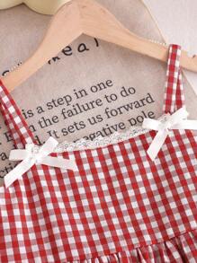 SHEIN LMoss Kids 青少年女孩休闲复古学院风通勤野餐格纹红白格子蕾丝边细肩带蝴蝶结装饰褶饰A字形梭织衬衫上衣 - 紅色 - 查看 4