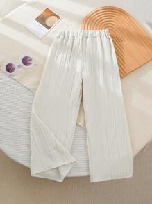 年轻女孩纹理休闲裤