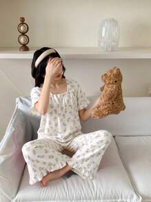 Spring Tween Girl Bowknot Pleated Ditsy Floral Textured Fabric Top And Shorts 2 Pieces Pajama Set