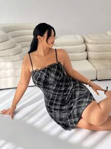 Solflare Vestido de verano talla grande con estampado geométrico de malla tejida y volantes en la parte superior