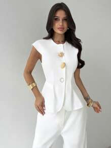 Firerie 女士优雅精致日常通勤时尚金属纽扣装饰泡泡袖修身白色衬衫 - 白色 - 查看 6