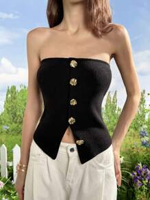 SHEIN EZwear Top corto sin mangas con dobladillo asimétrico y decoración de botones de metal, color negro