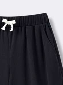 SHEIN Leap Crew 青少年男孩休闲街头时尚舒适网眼装饰纯色篮球短裤，适合通勤、上学、日常休闲、旅行、运动、春夏季