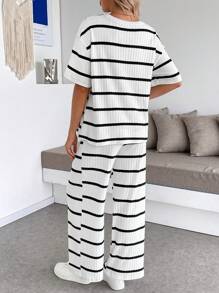 SHEIN Maternity Two Pieces Suits,Maternity Set,Maternity Clothes - White - View 2