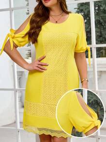 SHEIN Clasi 加大码优雅纯色撞色蕾丝圆领连衣裙，女士夏季连衣裙，毕业礼服，奶油黄色连衣裙，女士工作服，婚礼宾客