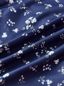 SHEIN Teen Girls Elegant Ditsy Floral Lace Trim Ruched Camisole And Ruched Shorts Soft Comfortable 2Pcs Pajama Set - Navy Blue - View 5