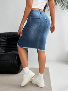 SHEIN ICON Chân váy bút chì denim thường ngày có viền tua rua có túi dành cho nữ - Màu xanh lam - Xem 2