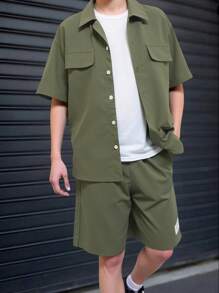 SHEIN 2pcs/Set Teenage Boys' Fashion Simple Green Short Sleeve Shirt And Pockets Shorts Summer Outfit