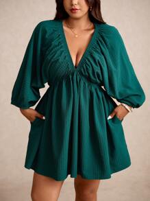 Elaquor 大码纯色简约深V领长袖休闲连衣裙